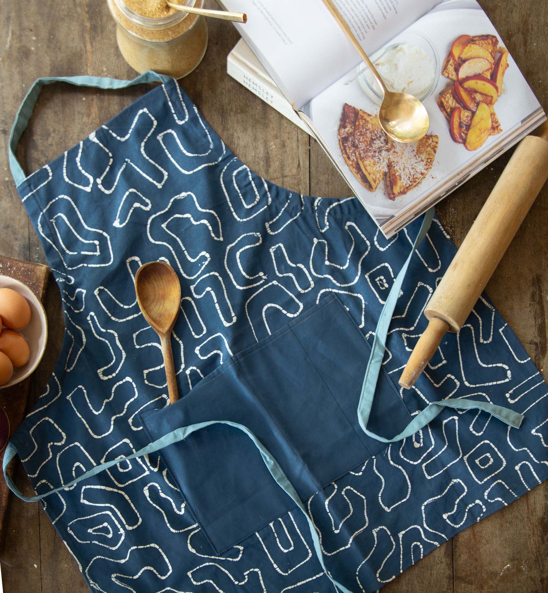 Kuba Blues Outline Indigo Apron - Handmade by TRIBAL TEXTILES - Handcrafted Home Decor Interiors - African Made