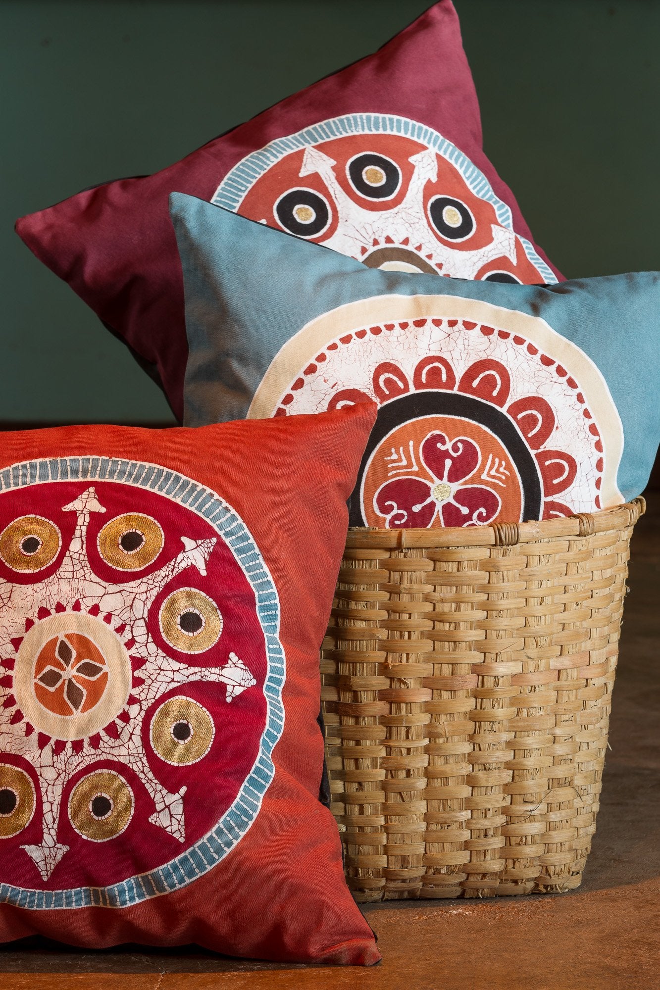 Cushion cover decorated with traditional African circle motif design