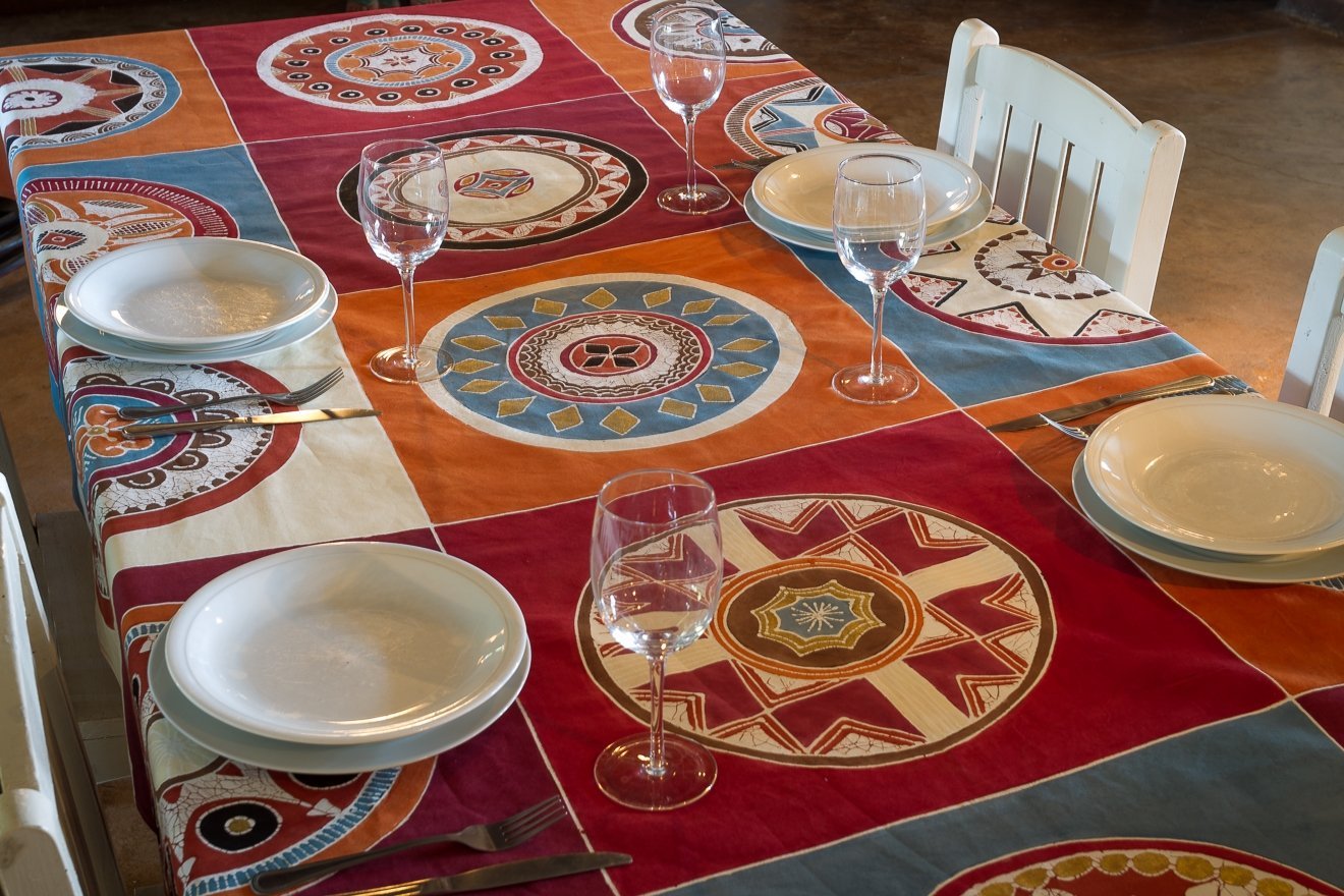 African Circles Massai Table Runner - Hand Painted by TRIBAL TEXTILES - Handcrafted Home Decor Interiors - African Made