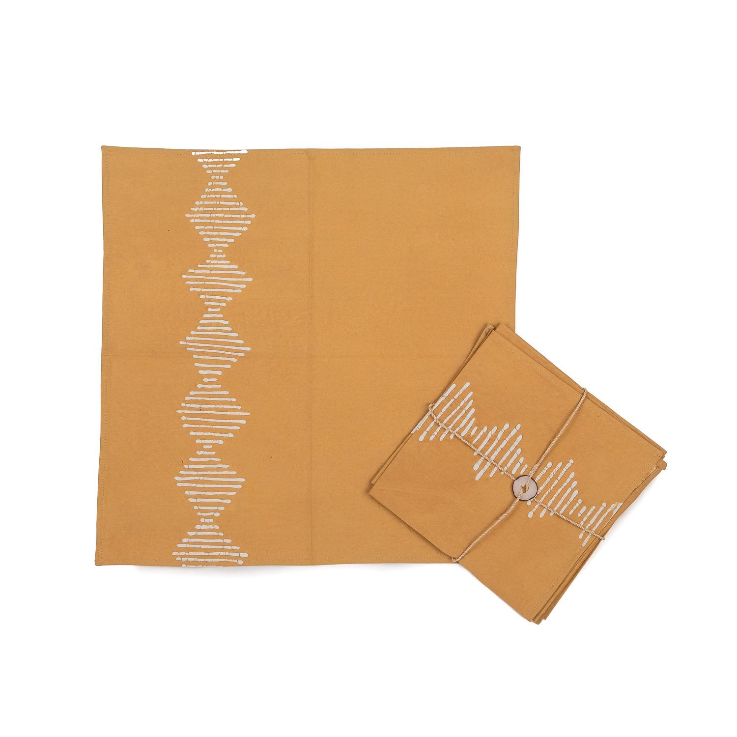 Napkins Hand-painted with wave patterns in beige colours