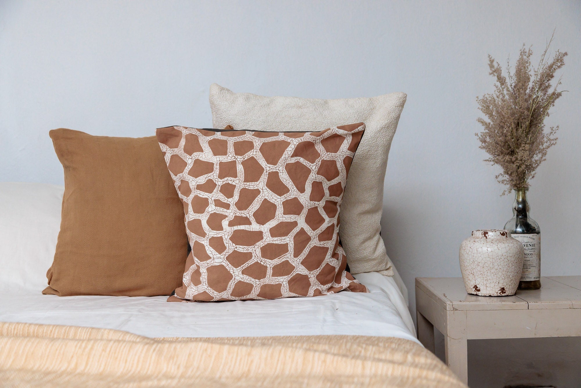IMPERFECT SALE : Mkupo Giraffe Cushion Cover Small - Hand Painted by TRIBAL TEXTILES - Handcrafted Home Decor Interiors - African Made